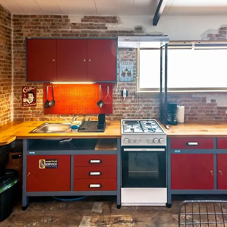 Industrial Style House Eni, With Parking, Bbq, Ac In Marcana, Marčana