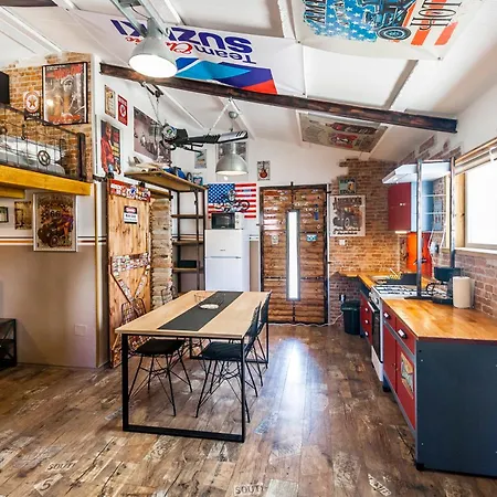 Industrial Style House Eni, With Parking, Bbq, Ac In Marcana,