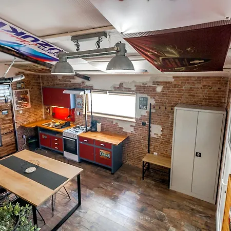 Industrial Style House Eni, With Parking, Bbq, Ac In Marcana,
