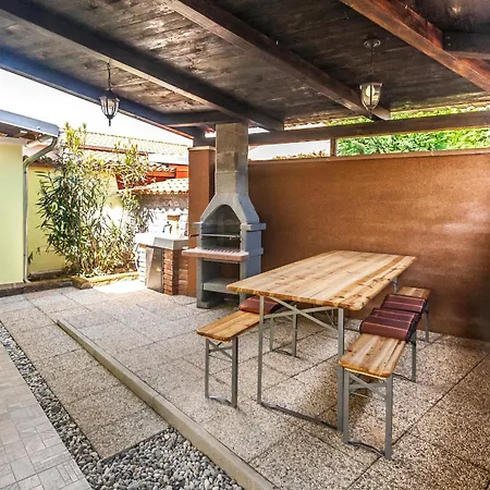 Appartement Industrial Style House Eni, With Parking, Bbq, Ac In Marcana,