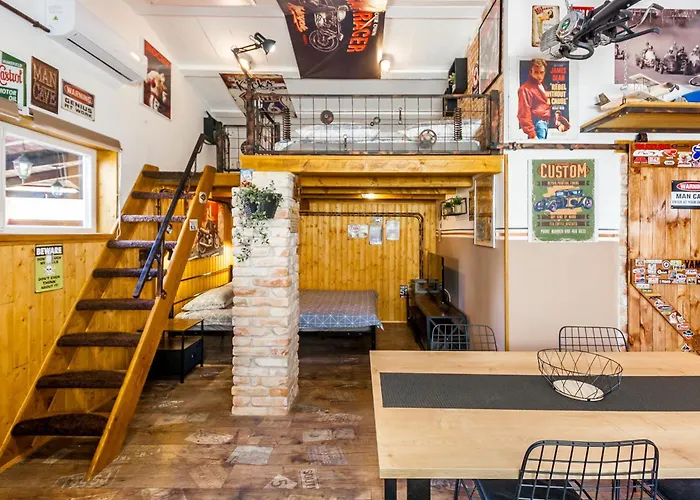 Διαμέρισμα Industrial Style House Eni, With Parking, Bbq, Ac In Marcana, Marčana